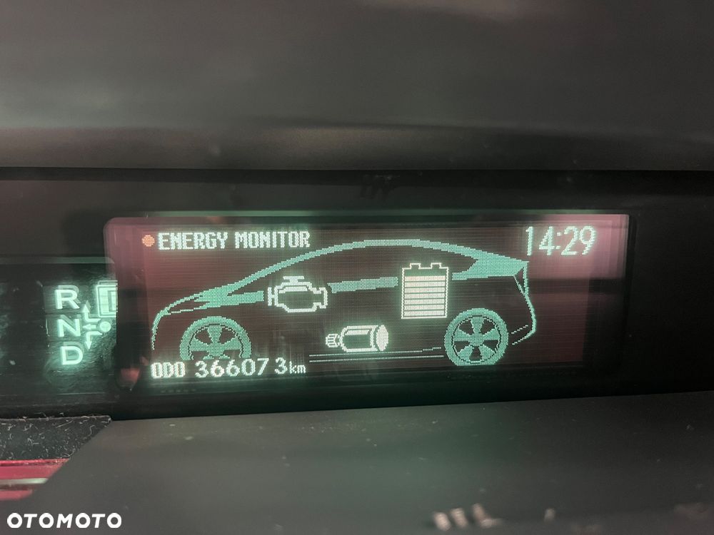 Toyota Prius 1.8 HSD Prestige - 21