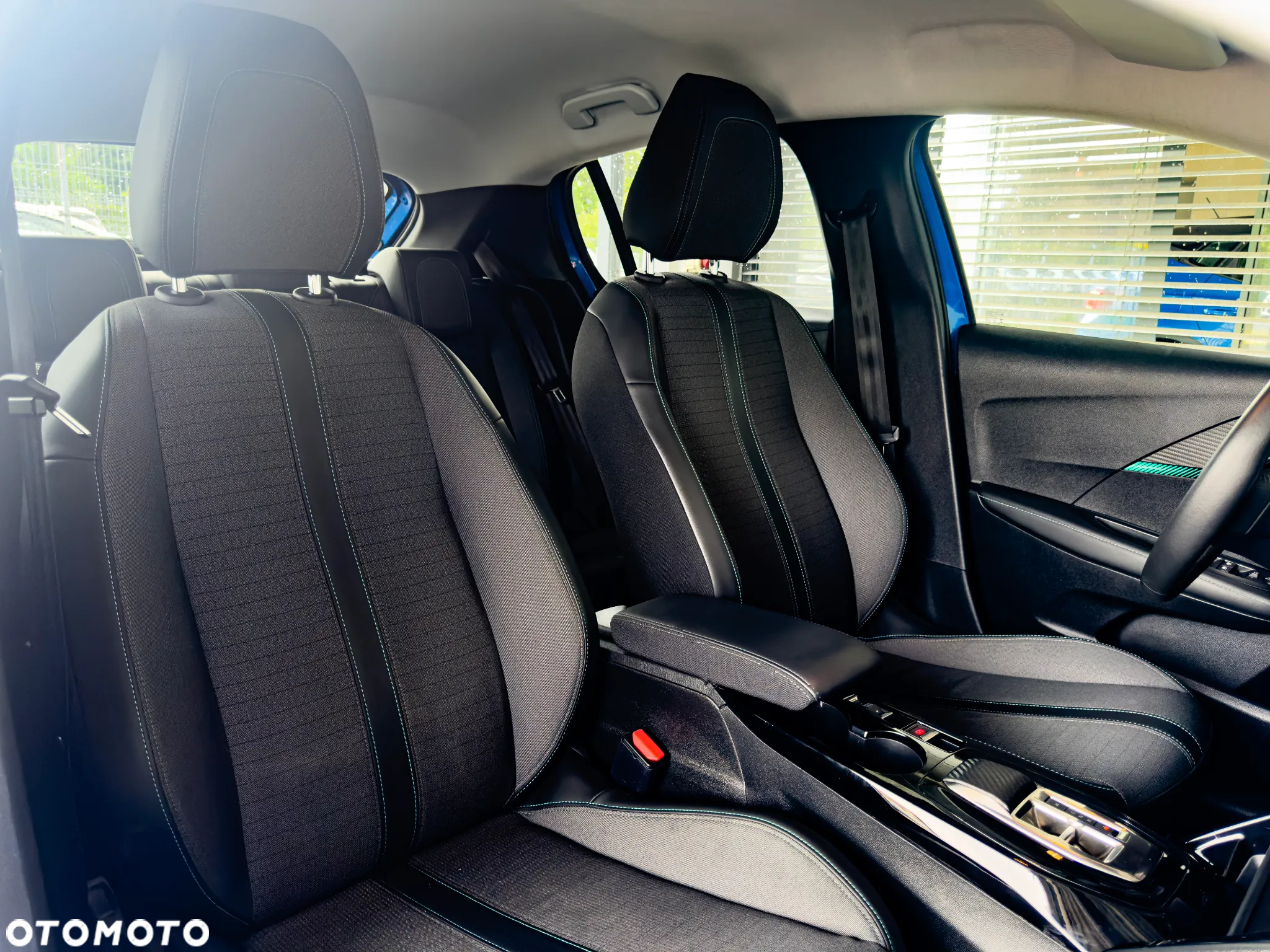 Peugeot 208 1.2 PureTech Allure Pack S&S EAT8 - 15