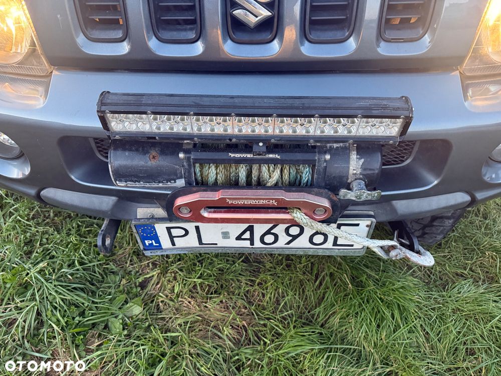 Suzuki Jimny - 23