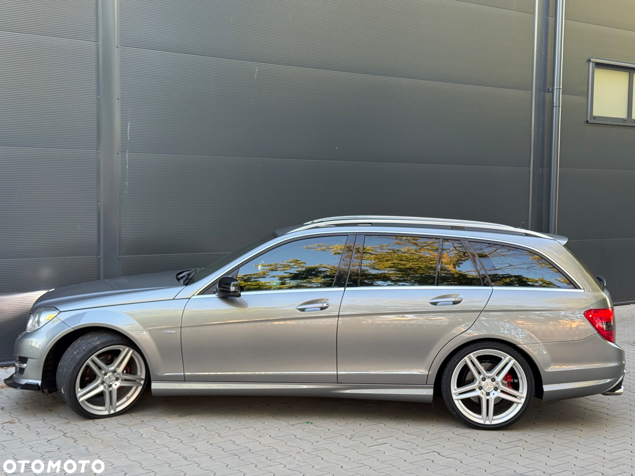 Mercedes-Benz Klasa C 250 (BlueTEC) d T 7G-TRONIC AMG Line - 14