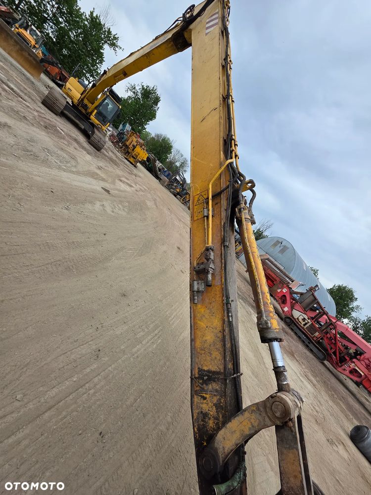 Komatsu PC240 LC8 LONG 18m - 21
