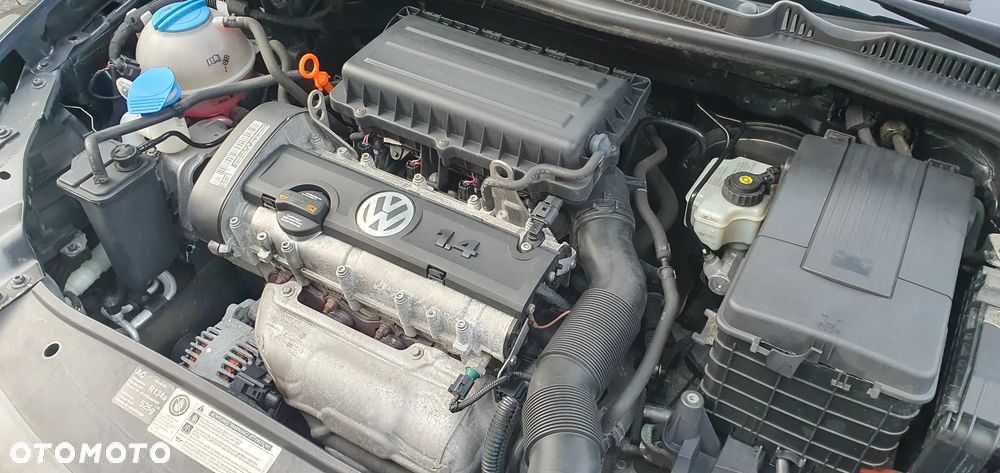 Volkswagen Golf - 24