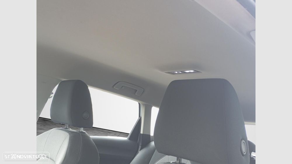 SEAT Leon ST 2.0 TDI Style — fotografia 16