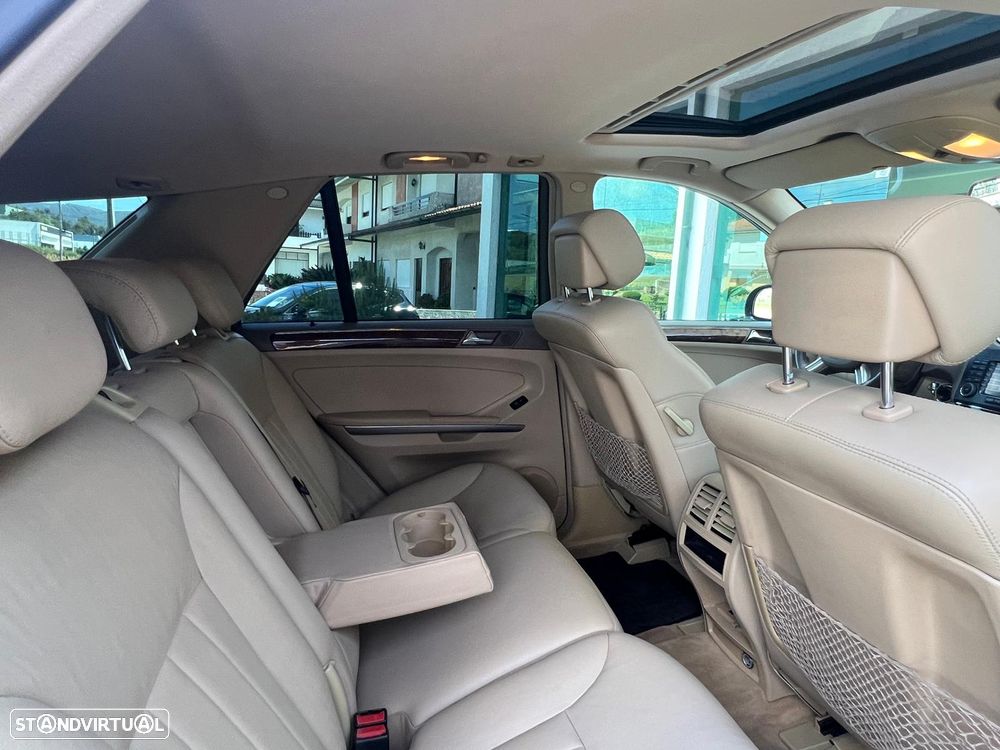 Mercedes-Benz ML 320 CDI - 21