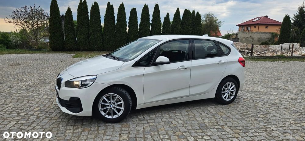 BMW Seria 2 216d - 9