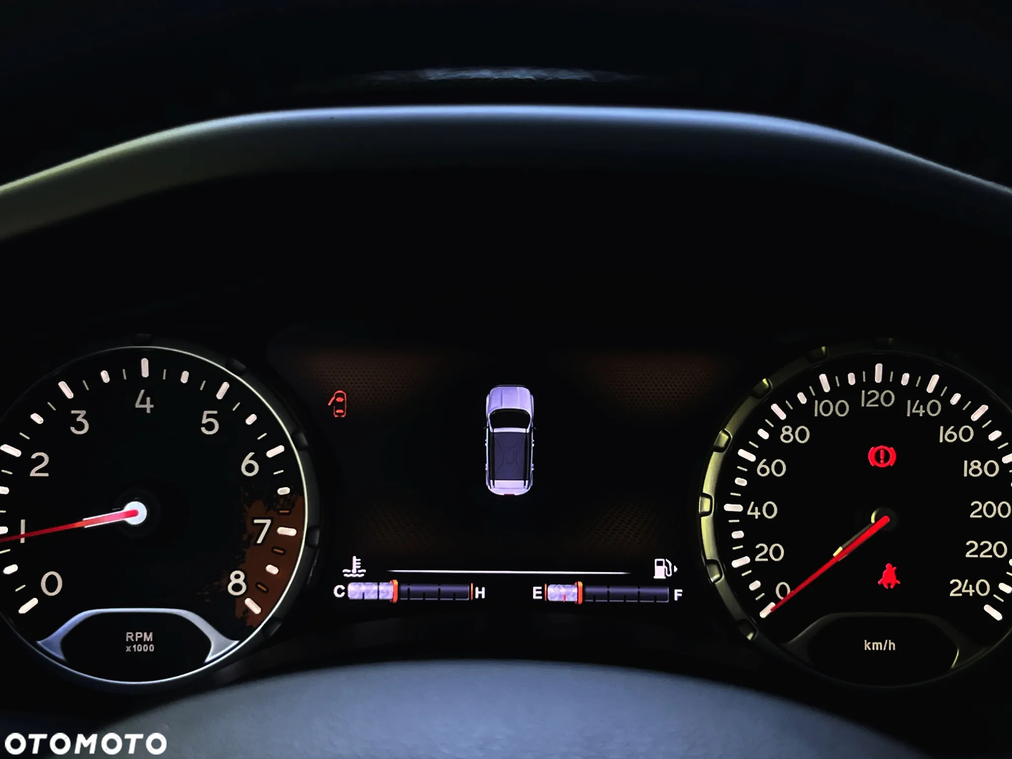 Jeep Renegade - 35