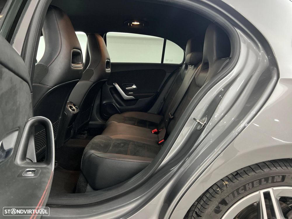 Mercedes-Benz A 180 d AMG Line - 6