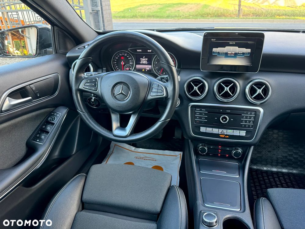 Mercedes-Benz Klasa A 180 (BlueEFFICIENCY) 7G-DCT Urban - 20