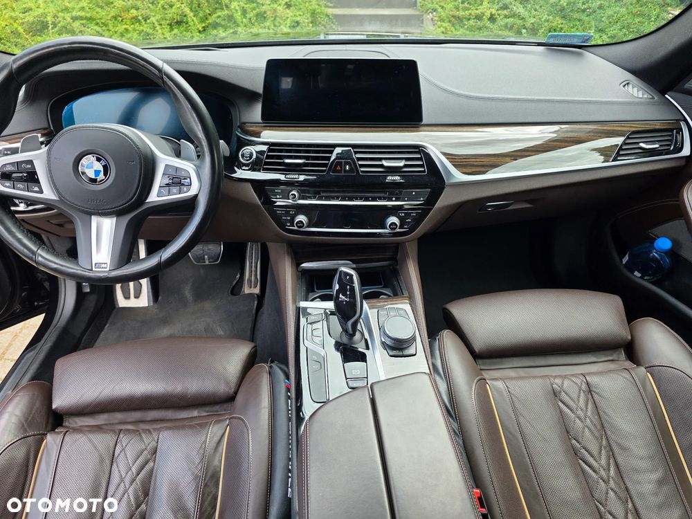 BMW Seria 5 540d xDrive - 11