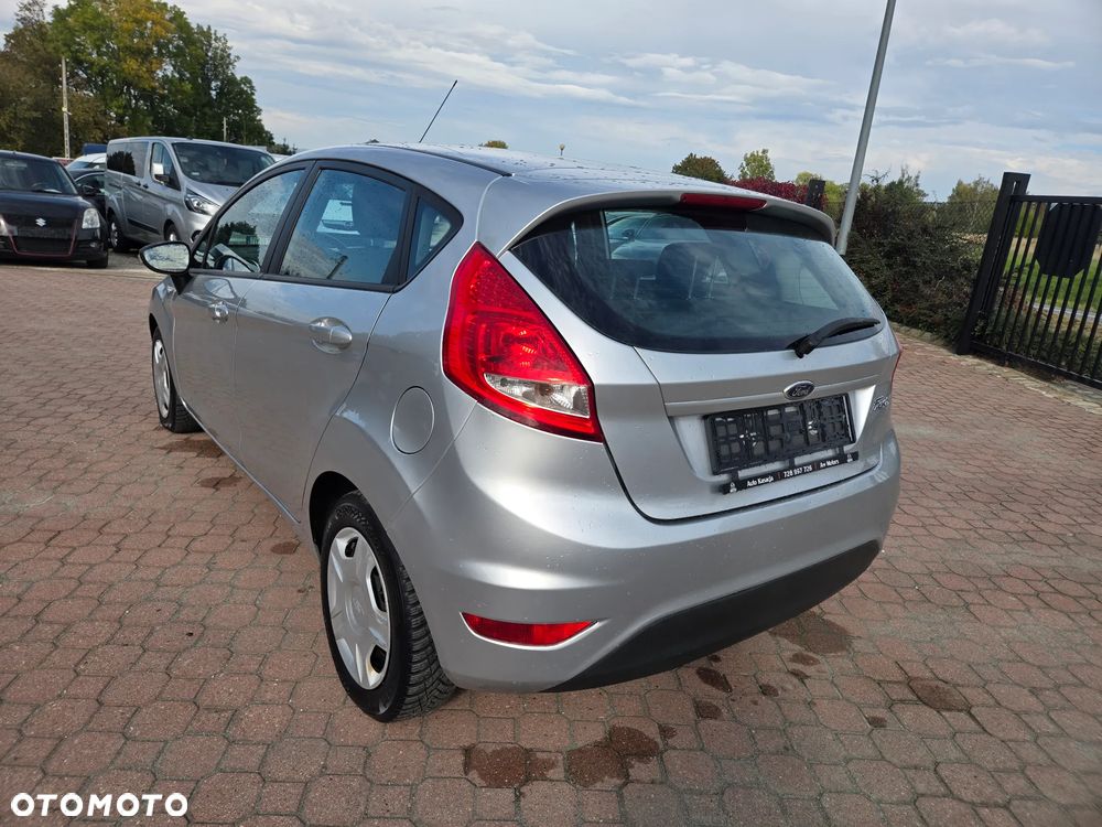 Ford Fiesta - 7