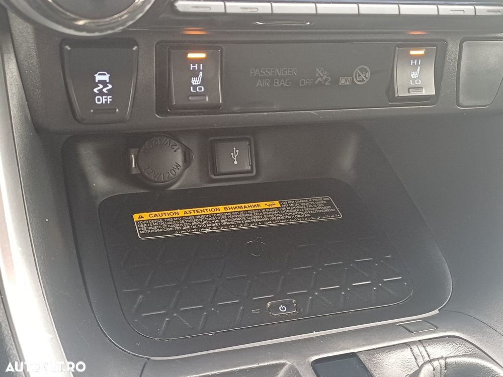 Toyota RAV4 2.5 Hybrid VVT-iE 4x4 Luxury - 23