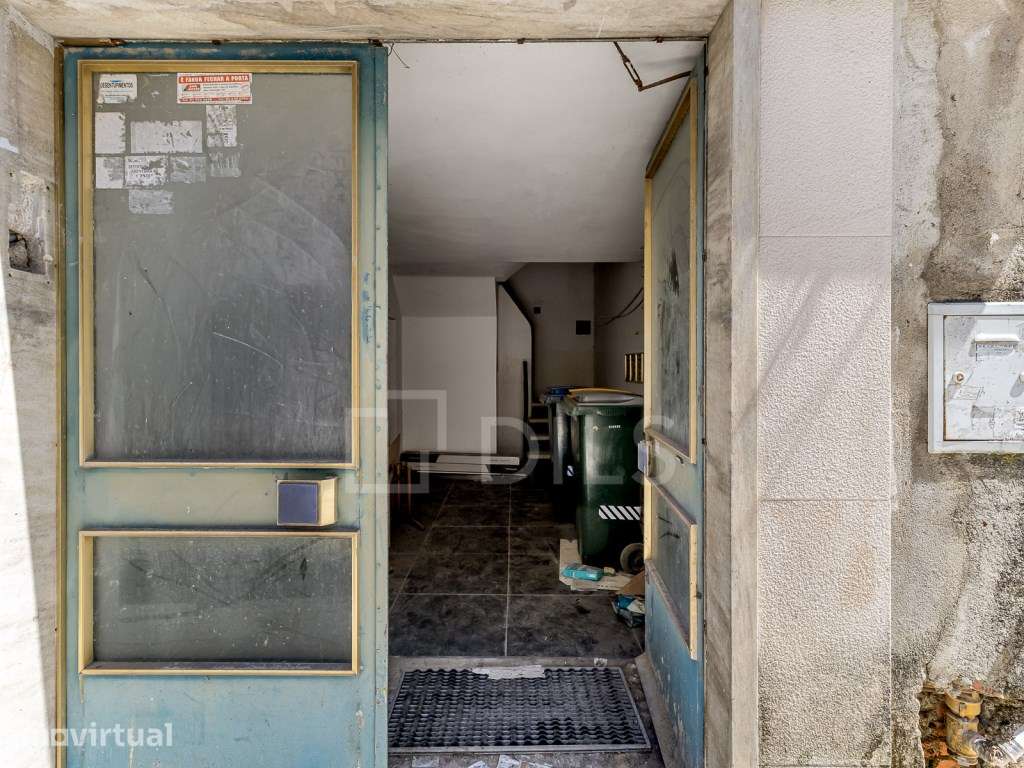 Predio em Campolide - Grande imagem: 2/15