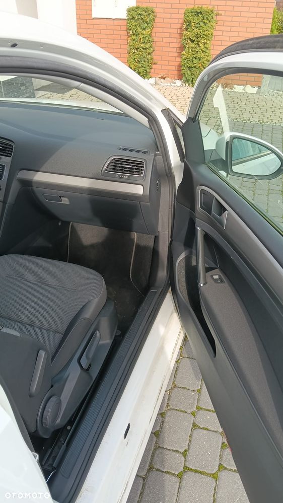 Volkswagen Golf 1.6 TDI DPF BlueMotion - 19