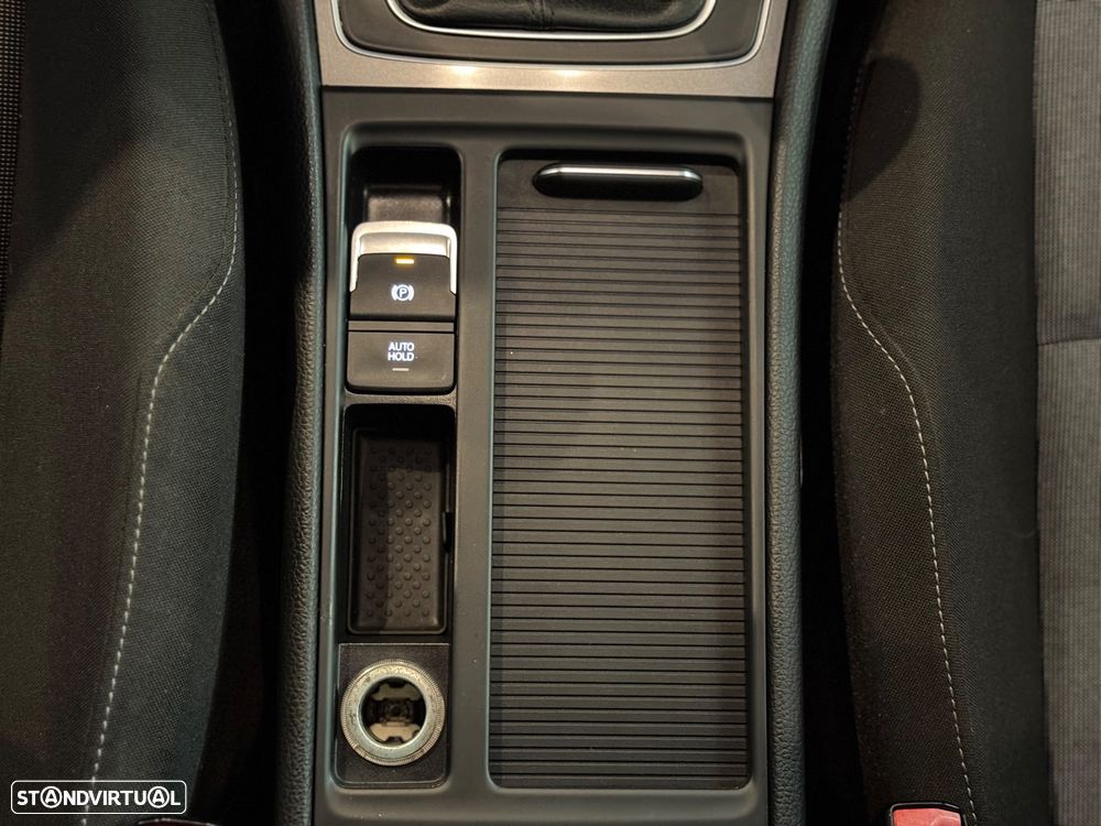 VW Golf 1.6 TDi BlueMotion Trendline - 27
