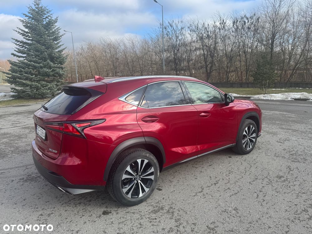 Lexus NX 300 F Impression AWD - 8