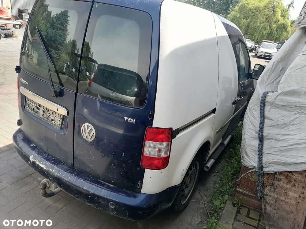 Volkswagen Caddy III (03-10r.) 1.9D 104KM. Silnik BJB Skrzynia GQR lakier LD5Q  D5Q.Cały na części.GWARANCJA !!! Przód Tył Zestaw Komplet Drzwi Klapa Zderzak Błotnik Maska Grill Atrapa Szyba Pas Lampa Lusterko Boczki Fotel Kanapa Kokpit Deska Rozdzielcza Przełącznik Włącznik Sterownik Przewody Wiązka Instalacja Moduł Komputer Czujnik Listwa Pompa Alternator Wtryski Głowica Rozrusznik Kompresor Sprzęgło Dwumas Silnik Skrzynia ABS Klimatyzacji Paliwa Wspomagania Kolektor Turbina Przepustnica Zawór Chłodnica Koło Hak Belka Sanki Zawieszenie Mcpherson Półoś Amortyzator Wydech Tłumik Zacisk Most - 4