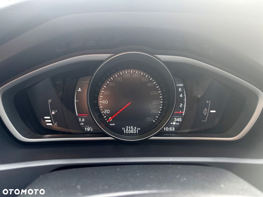 Volvo V40 - 34