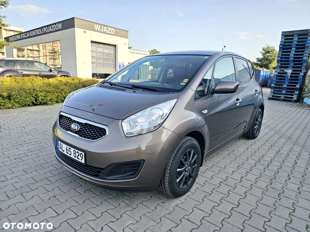 Kia Venga 1.6 CVVT Black Collection - 16
