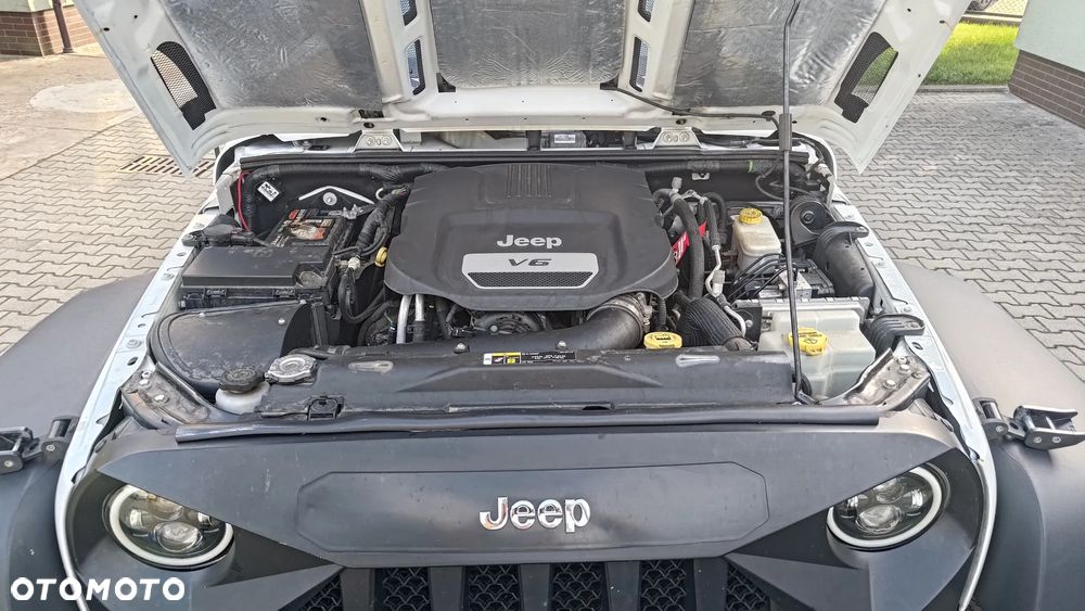 Jeep Wrangler - 17
