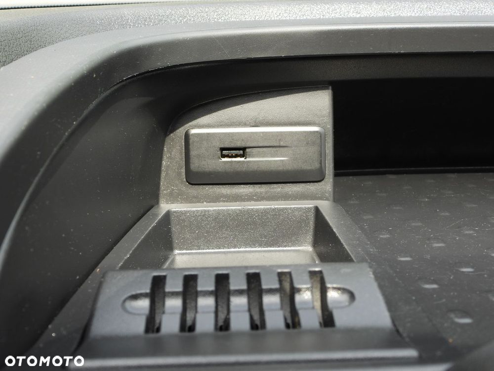 Renault TRAFIC  FURGON CHŁODNIA  0*C TEMPOMAT LEDY KLIMATYZACJA  120KM - 37