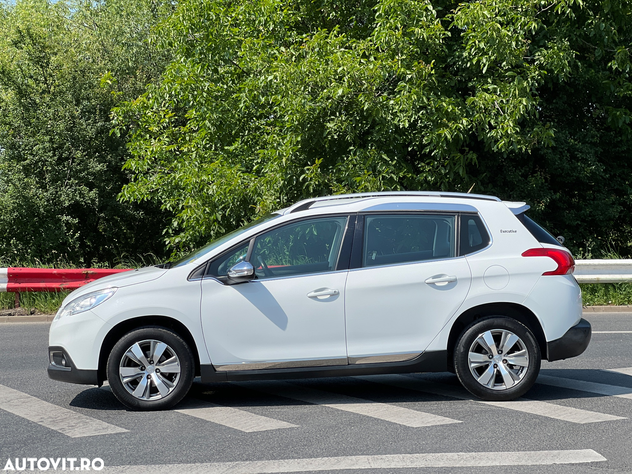 Peugeot 2008 BlueHDi FAP 120 STOP & START Crossway - 5