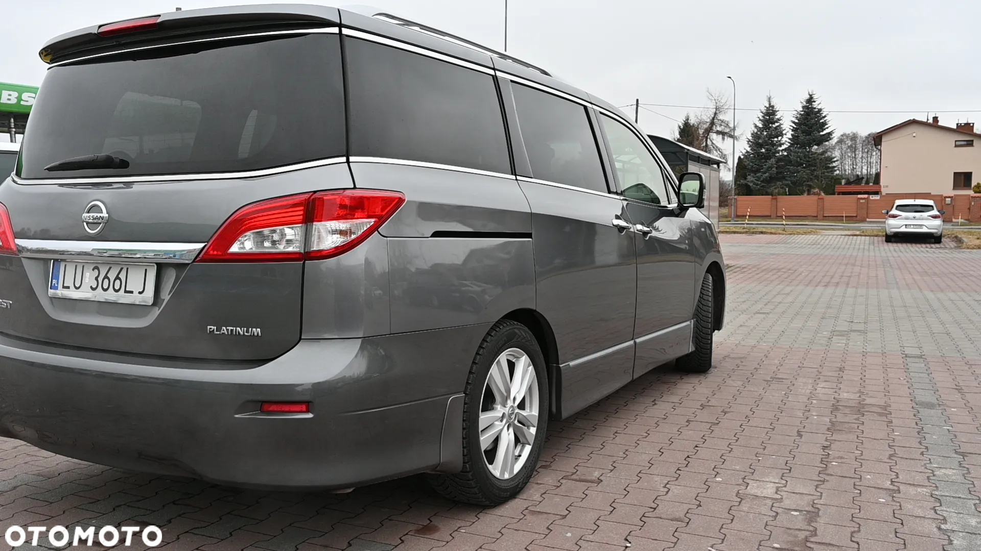 Nissan Quest - 5