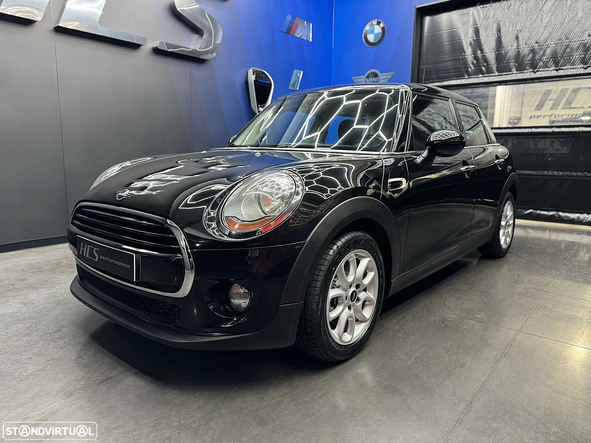MINI 5 Portas Cooper D - 22