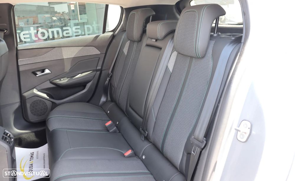 Peugeot 308 1.2 PureTech Allure Pack EAT8 - 15