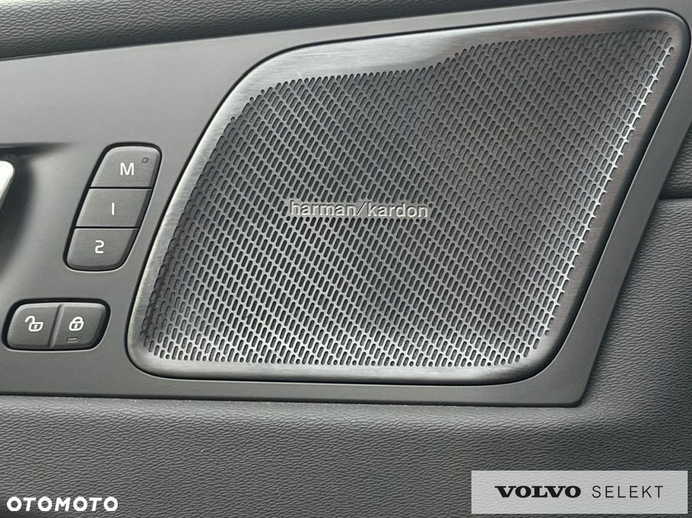 Volvo XC 60 - 30