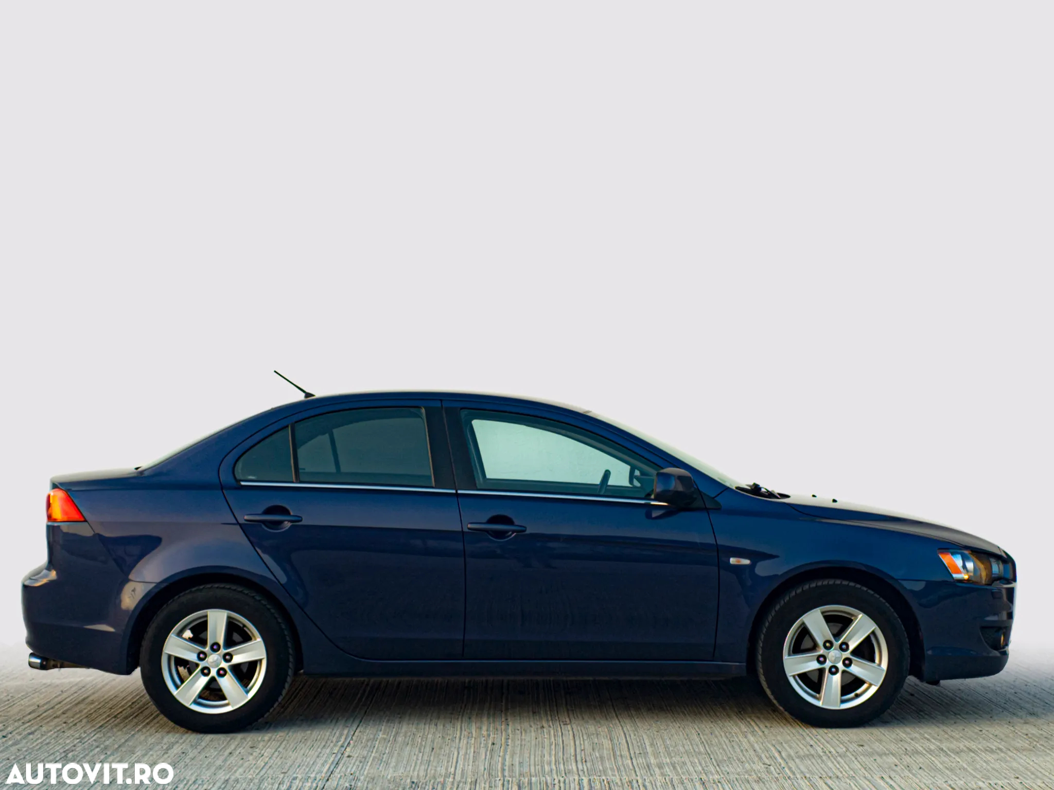 Mitsubishi Lancer 1.5 - 15