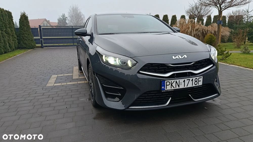 Kia ProCeed - 13