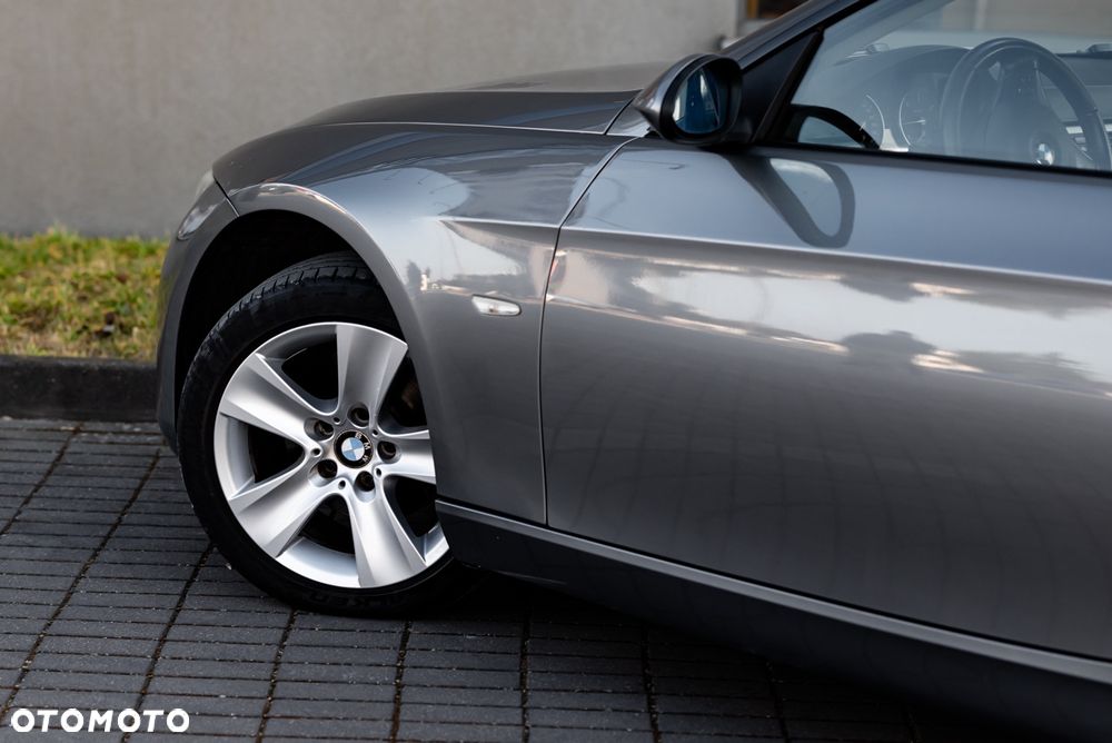 BMW Seria 3 320d DPF - 12