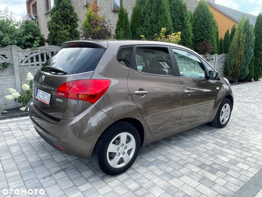 Kia Venga - 21