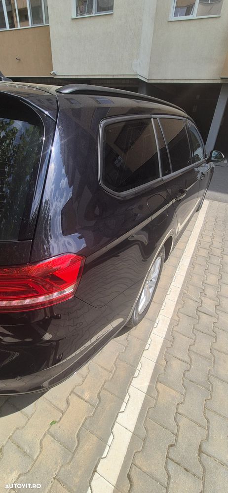 Volkswagen Passat - 12