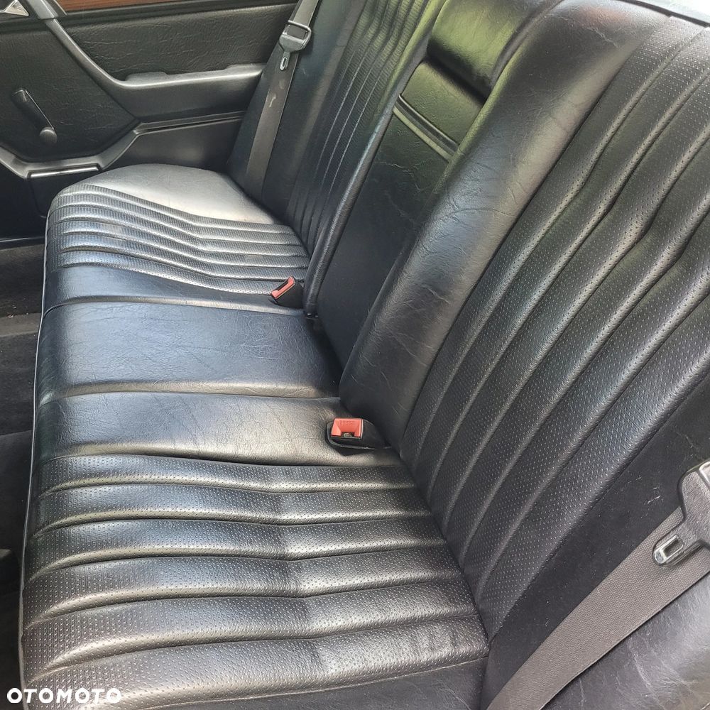 Mercedes-Benz W124 (1984-1993) - 16