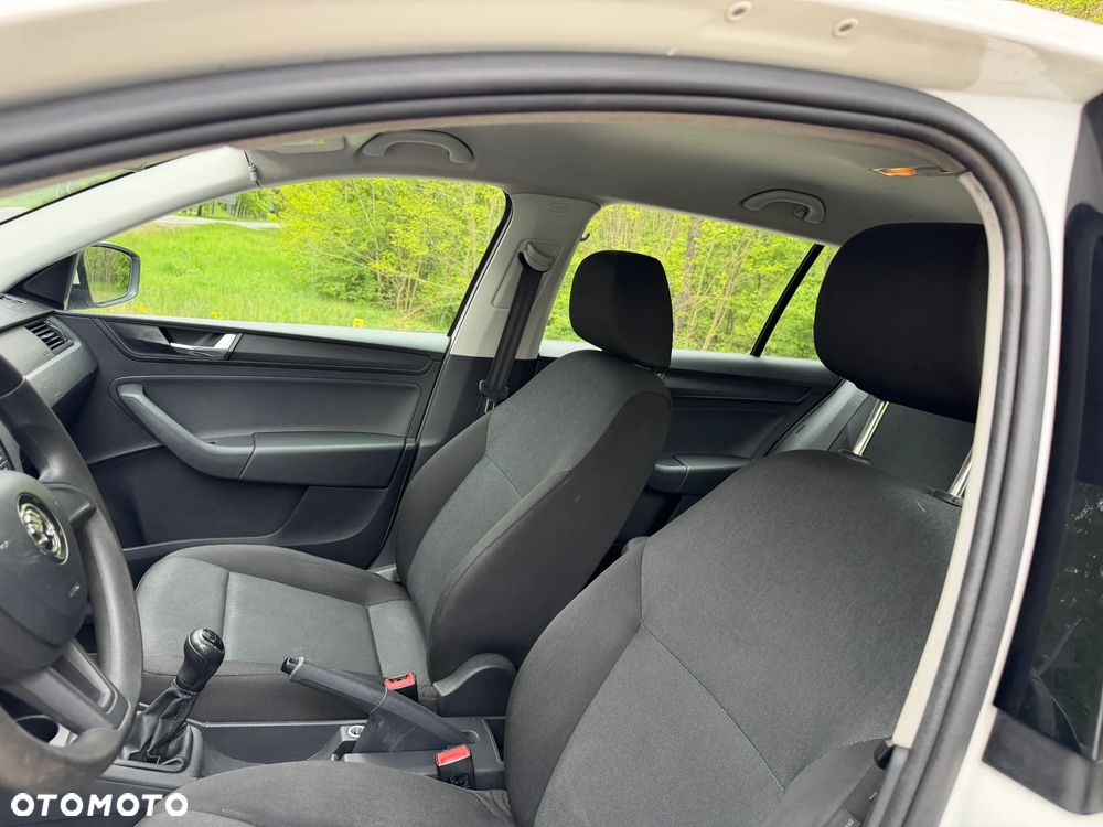 Skoda RAPID 1.0 TSI Ambition - 9