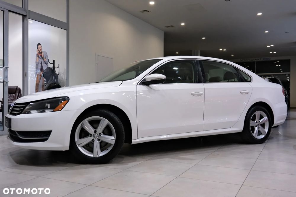 Volkswagen Passat - 20