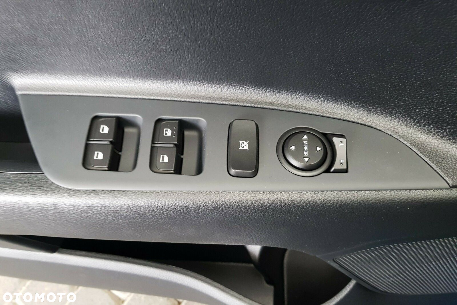 Kia Stonic 1.2 M - 10