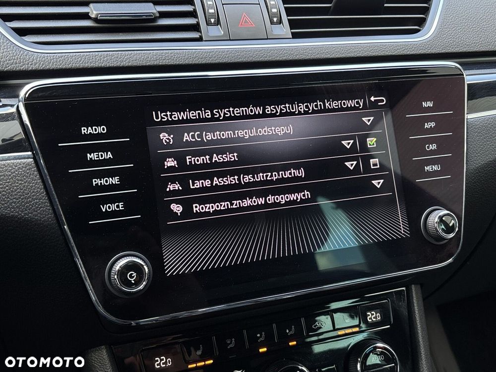 Skoda Superb 2.0 TDI SCR L&K DSG - 27