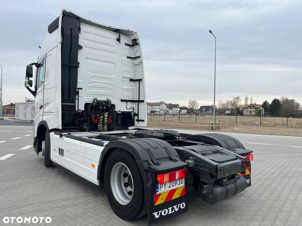 Volvo FH460 I-Save Globetrotter XL - 4