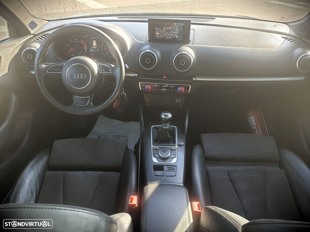 Audi A3 Sportback 1.6 TDI S-line - 18