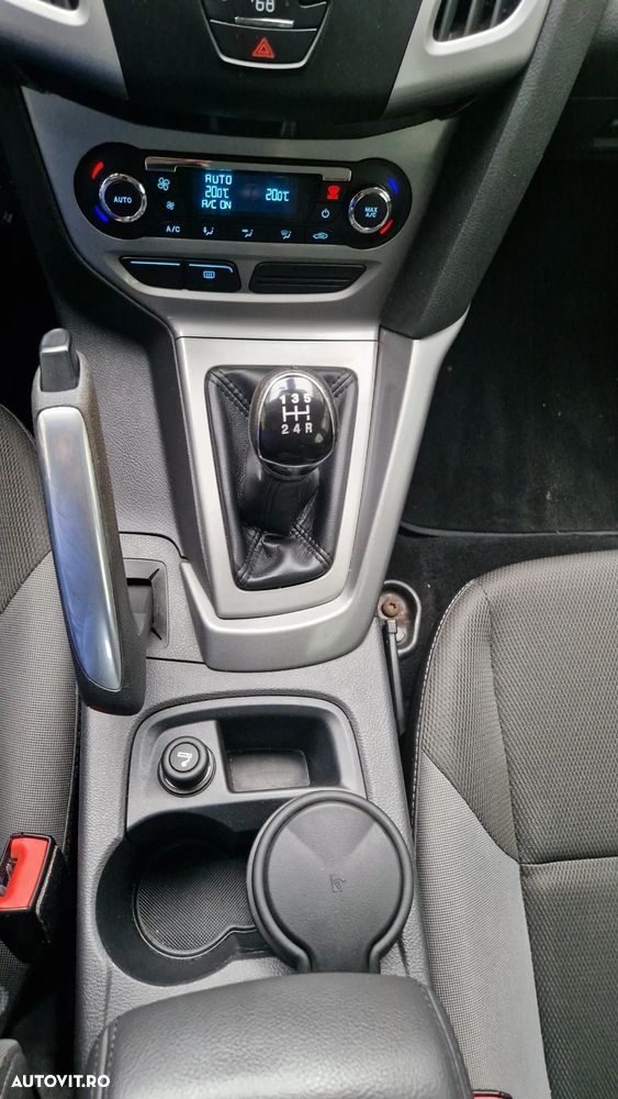 Ford Focus 1.6 TI-VCT Trend - 10