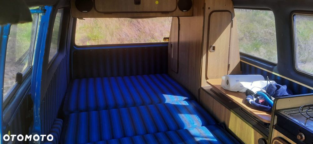 Volkswagen Transporter - 4