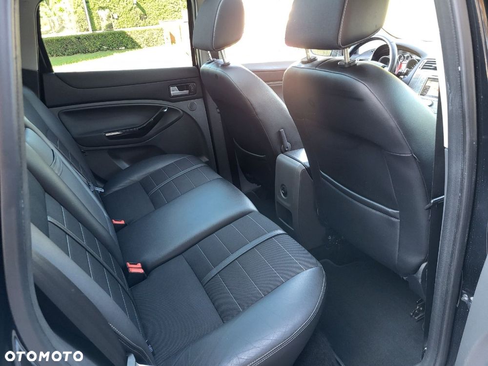 Ford Kuga - 9