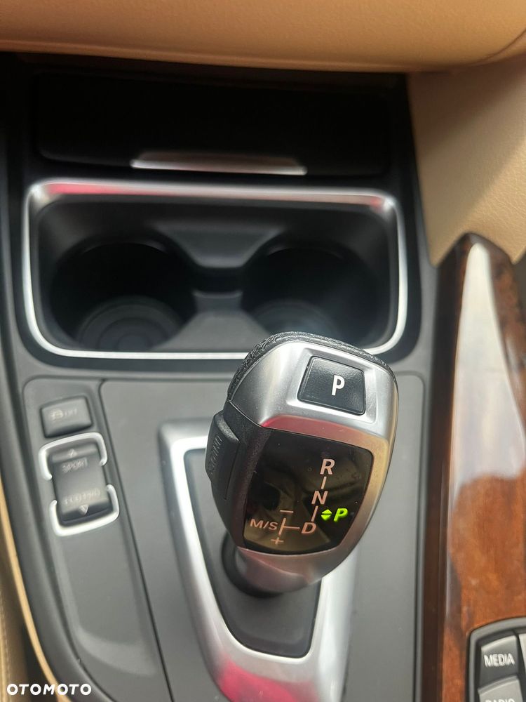 BMW Seria 3 328i xDrive - 13