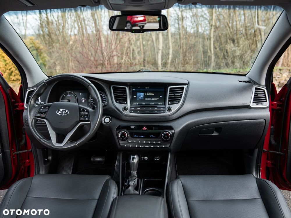 Hyundai Tucson 2.0 CRDi 4WD Automatik Advantage - 33