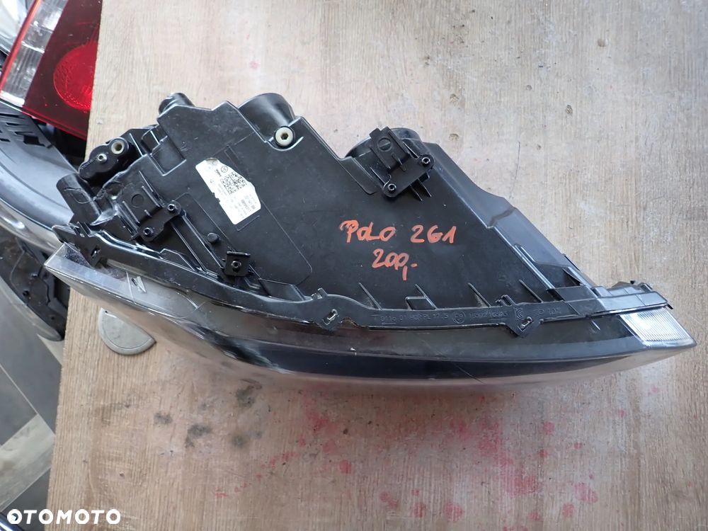 VOLKSWAGEN POLO 2G LAMPA PRAWY PRZÓD 2G1941006 EUROPA - 3