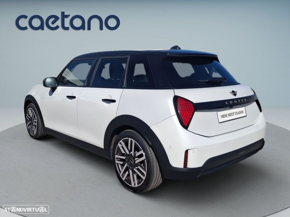 MINI 5 Portas Cooper Auto - 6