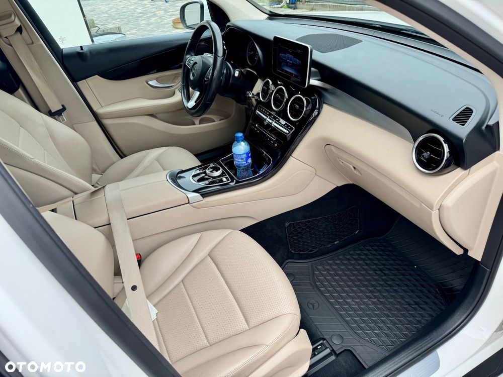 Mercedes-Benz GLC 220 d 4Matic 9G-TRONIC - 7