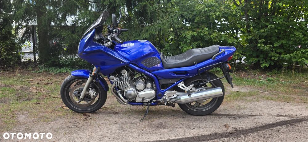Yamaha XJ - 6